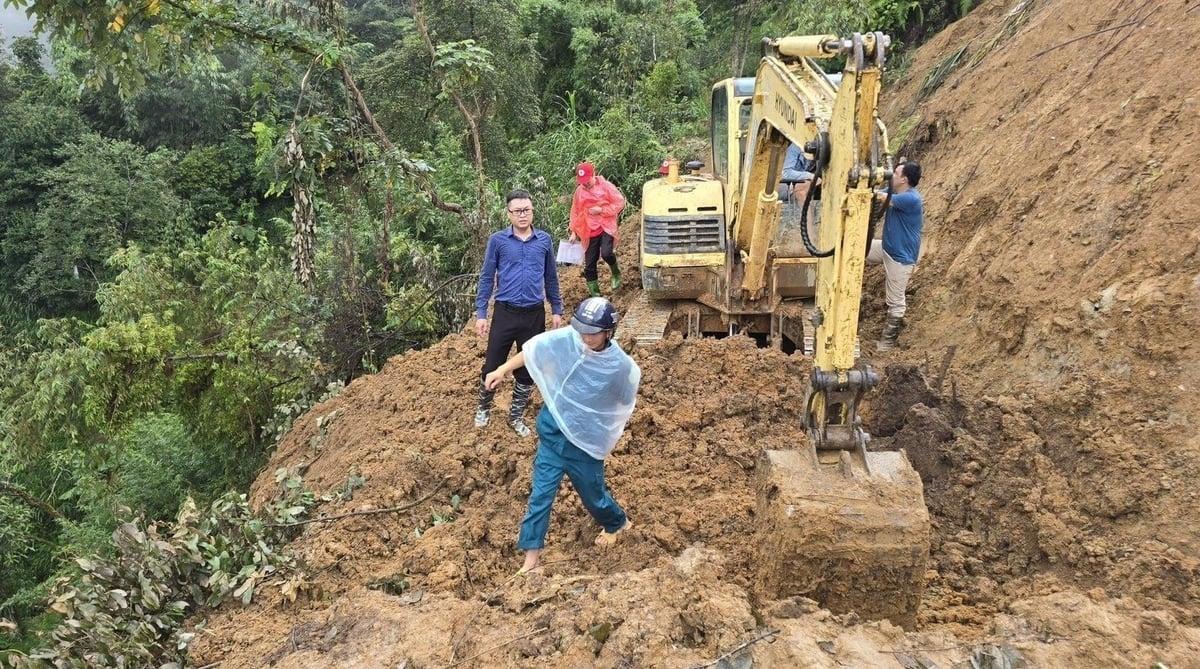 Thực hiện khảo sát địa chất công trình chuyên sâu để đánh giá tính chất nền đất trước khi xây dựng, đảm bảo an toàn và độ bền vững cho mọi công trình xây dựng dân dụng và công nghiệp.
